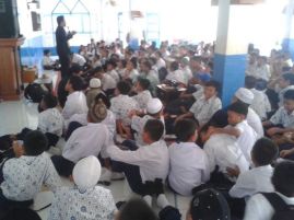 Training Motivasi Belajar Ponpes Darul Aman Makassar